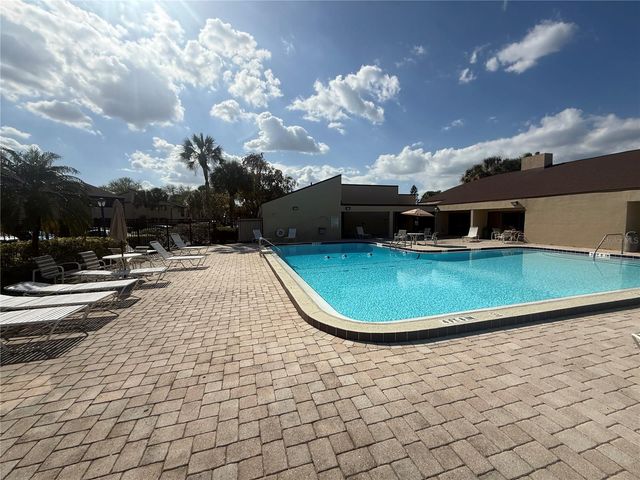 870 VILLAGE LAKE TERRACE N 101, St Petersburg, FL 33716