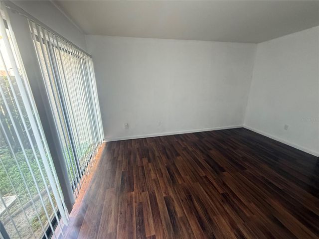 870 VILLAGE LAKE TERRACE N 101, St Petersburg, FL 33716