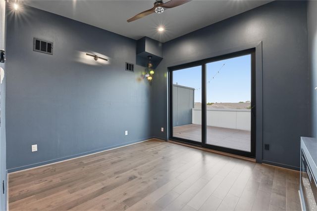 529 Memorial Heights Drive, Houston, TX 77007