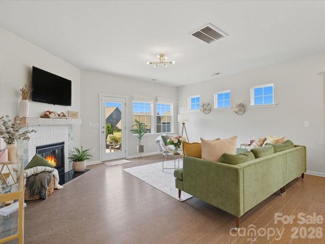 1009 Cheviot Court, Waxhaw, NC 28173