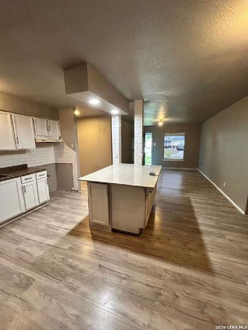 4931 WAYCROSS LN, San Antonio, TX 78220