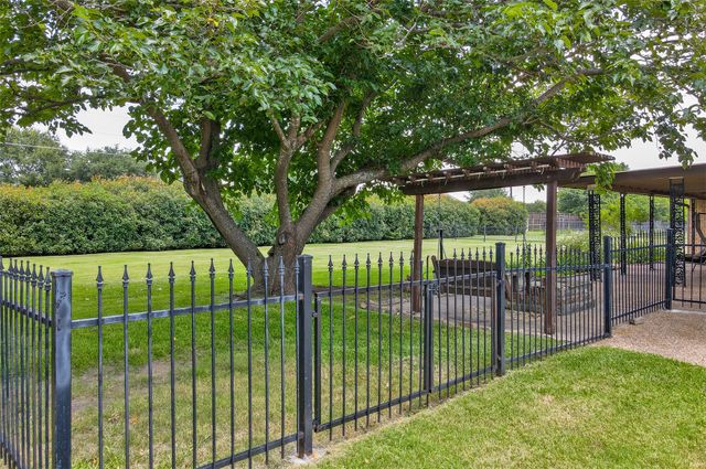 10614 Woodbridge Drive, Forney, TX 75126