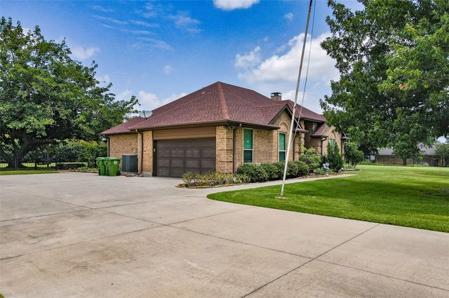 10614 Woodbridge Drive, Forney, TX 75126