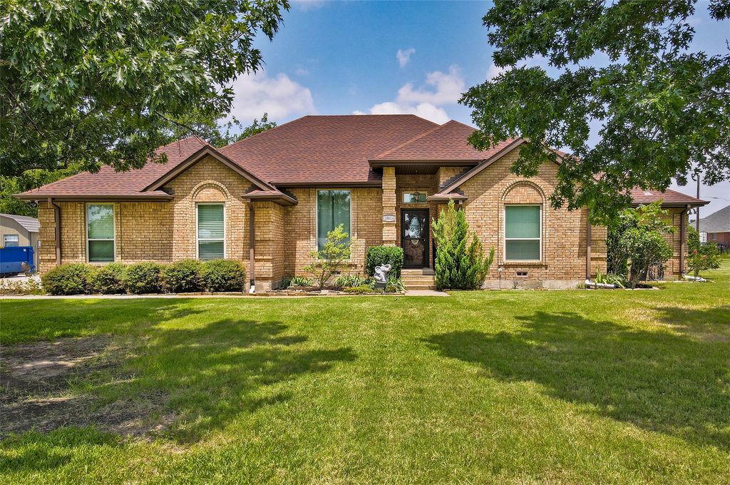 10614 Woodbridge Drive, Forney, TX 75126