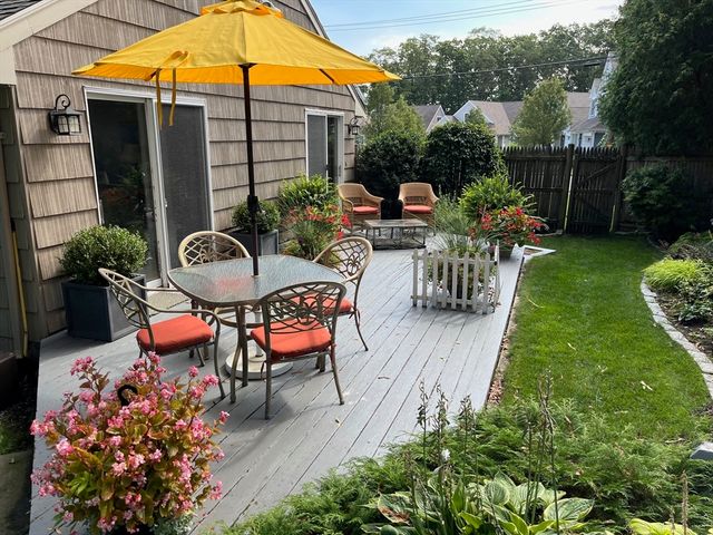 6 Enslin Road, Needham, MA 02492