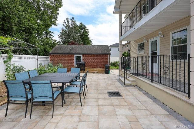 42 Celler Avenue, New Hyde Park, NY 11540