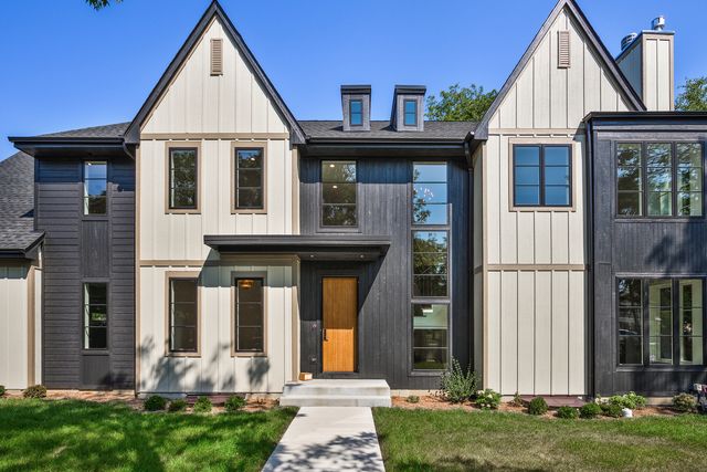 809 Lenox Road, Glenview, IL 60025