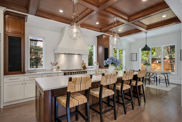 809 Lenox Road, Glenview, IL 60025