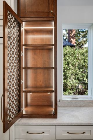 809 Lenox Road, Glenview, IL 60025