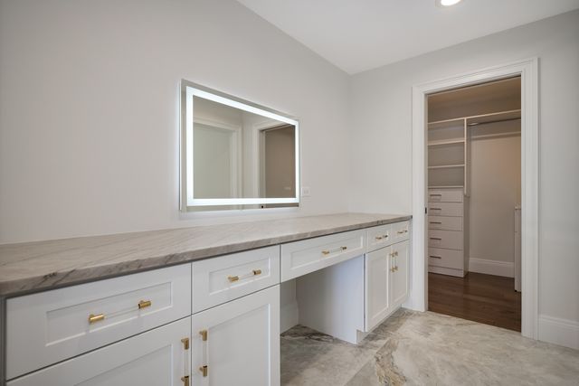 809 Lenox Road, Glenview, IL 60025