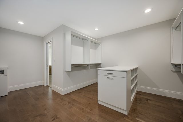 809 Lenox Road, Glenview, IL 60025