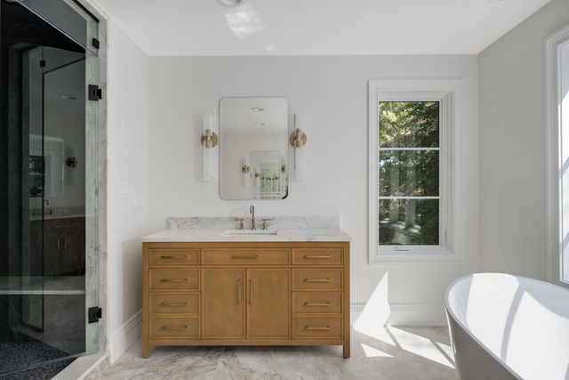 809 Lenox Road, Glenview, IL 60025