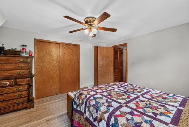 4328 Pennington LANE, Mount Pleasant, WI 53403