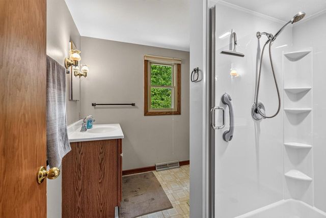 4328 Pennington LANE, Mount Pleasant, WI 53403