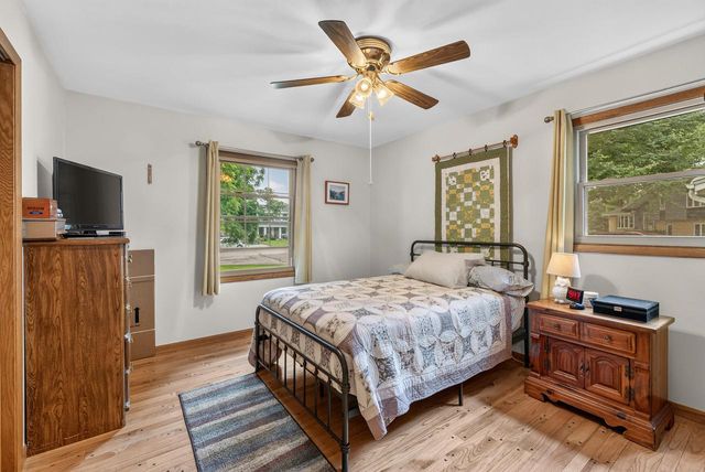 4328 Pennington LANE, Mount Pleasant, WI 53403
