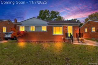 28925 Boston Street, St. Clair Shores, MI 48081