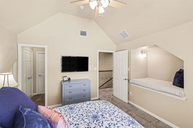 8217 Thornhill Drive, North Richland Hills, TX 76182