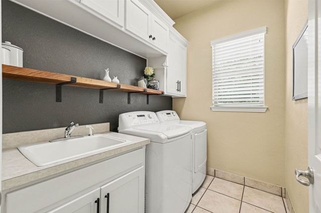 8217 Thornhill Drive, North Richland Hills, TX 76182