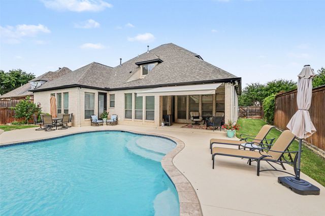 8217 Thornhill Drive, North Richland Hills, TX 76182