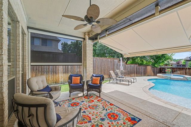 8217 Thornhill Drive, North Richland Hills, TX 76182