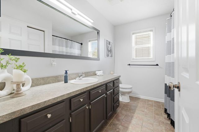 7036 Cornerstone Drive SE, Caledonia, MI 49316