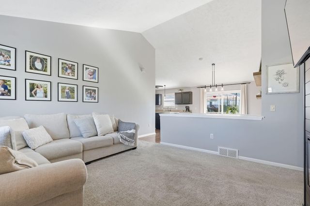 7036 Cornerstone Drive SE, Caledonia, MI 49316