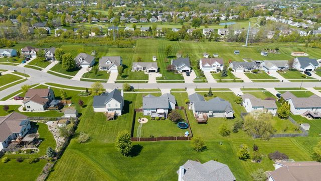 7036 Cornerstone Drive SE, Caledonia, MI 49316