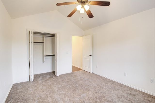 763 W Sandy Beach Lane, Fayetteville, AR 72703