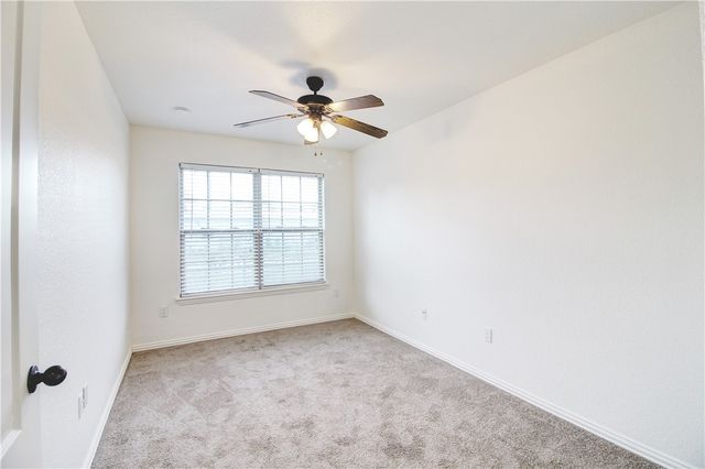 763 W Sandy Beach Lane, Fayetteville, AR 72703