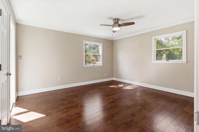 284 COUNTRY CLUB BLVD, Tuckerton, NJ 08087