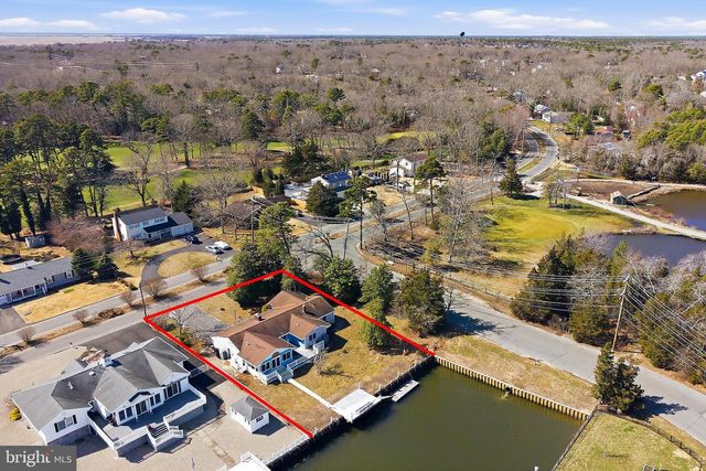 284 COUNTRY CLUB BLVD, Tuckerton, NJ 08087