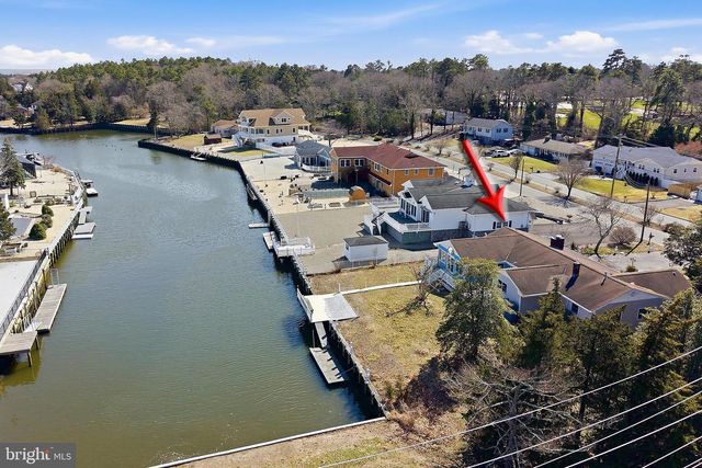 284 COUNTRY CLUB BLVD, Tuckerton, NJ 08087