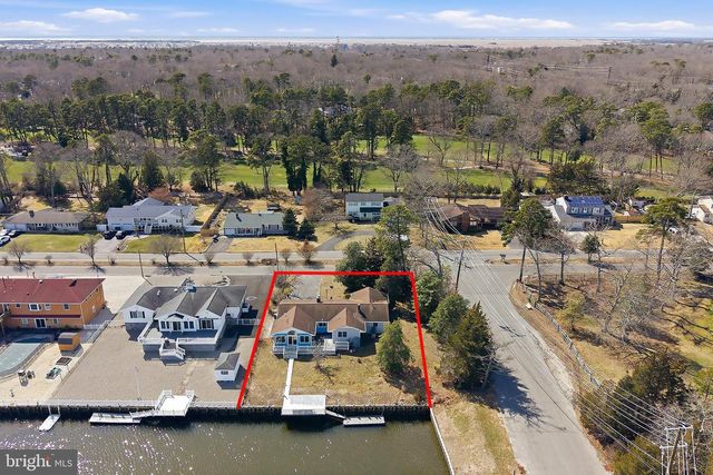284 COUNTRY CLUB BLVD, Tuckerton, NJ 08087