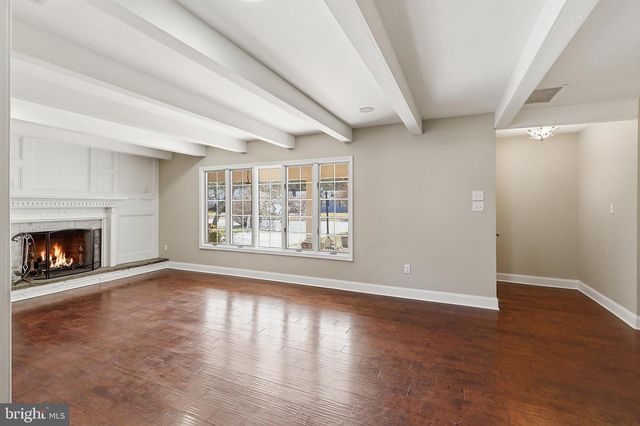 284 COUNTRY CLUB BLVD, Tuckerton, NJ 08087