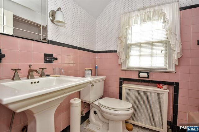 210 Rodney Street, Glen Rock, NJ 07452
