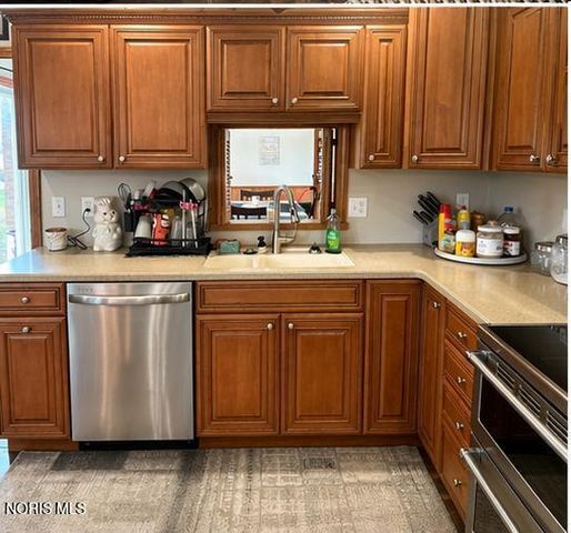 23746 W State Route 579, Curtice, OH 43412