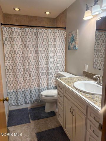 23746 W State Route 579, Curtice, OH 43412