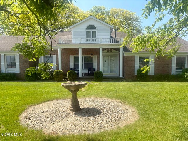 23746 W State Route 579, Curtice, OH 43412