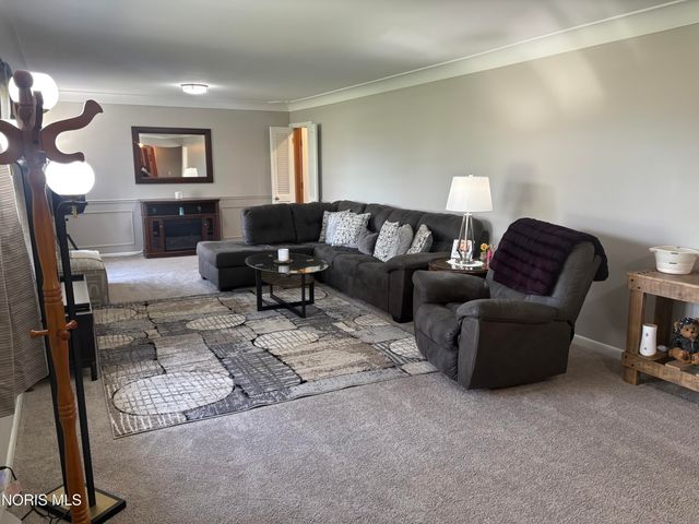 23746 W State Route 579, Curtice, OH 43412