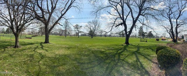 23746 W State Route 579, Curtice, OH 43412
