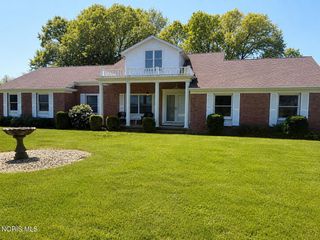 23746 W State Route 579, Curtice, OH 43412