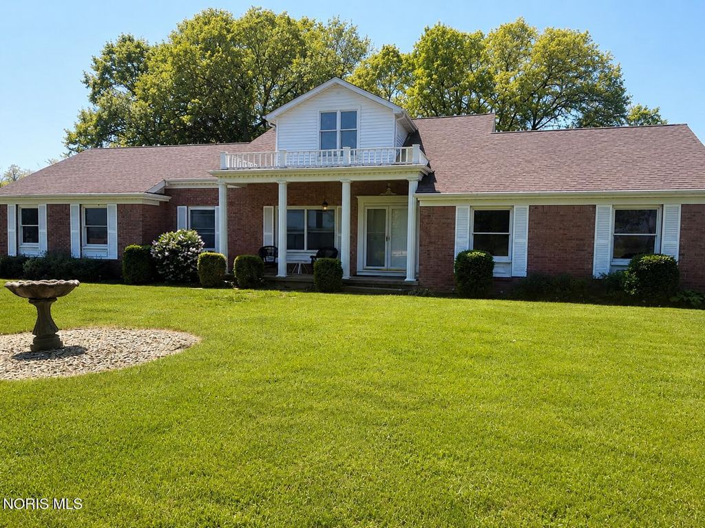 23746 W State Route 579, Curtice, OH 43412
