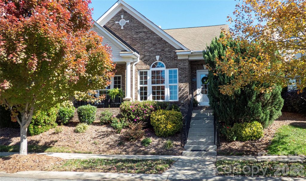 9818 Sky Vista Drive, Huntersville, NC 28078