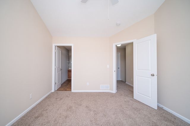 635 STONEGATE Drive, Sycamore, IL 60178