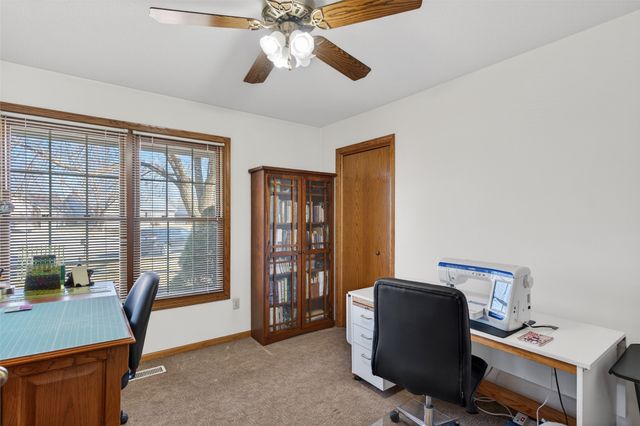 1267 Bentwood Court, Altoona, IA 50009