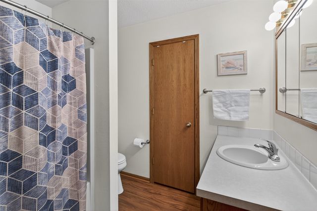 1267 Bentwood Court, Altoona, IA 50009