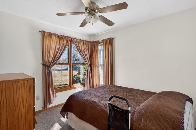 1267 Bentwood Court, Altoona, IA 50009