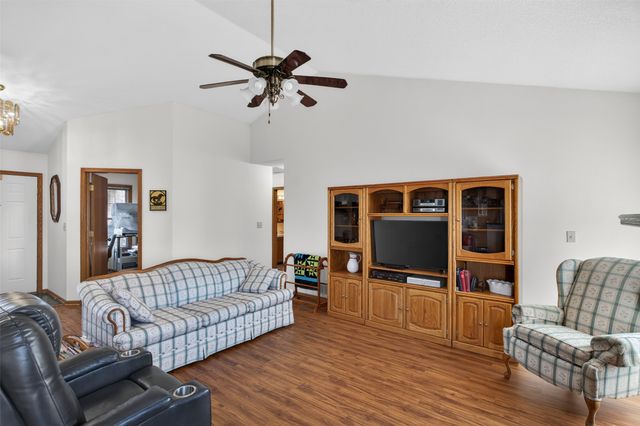 1267 Bentwood Court, Altoona, IA 50009