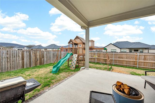 235 New York Avenue, Farmington, AR 72730