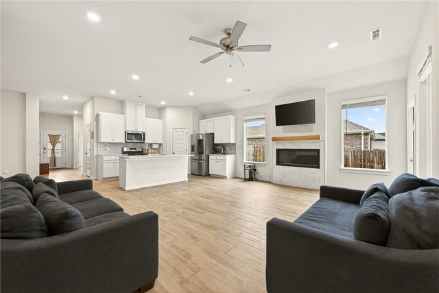 235 New York Avenue, Farmington, AR 72730